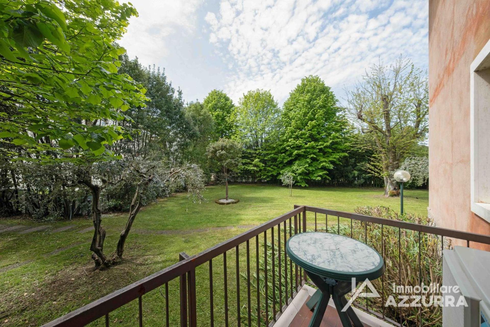 Darina - Immobiliare Azzurra Apartman Lazise Kültér fotó